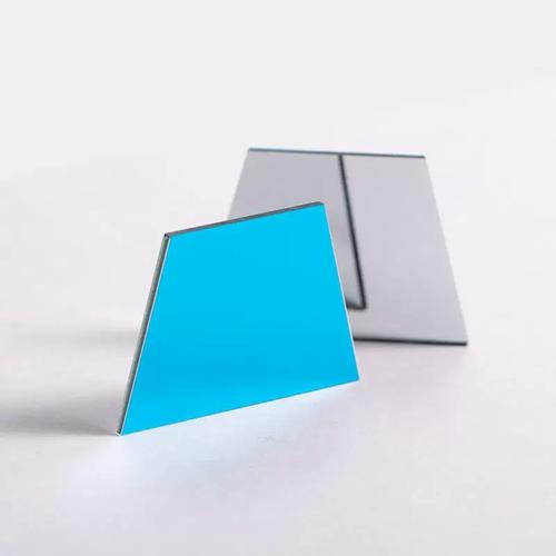 High-reflectivity coated mirrors